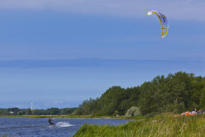 kitesurfer bei Wiek Ostsee